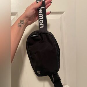 ❌ SOLD Lululemon Belt Bag Wordmark ❌